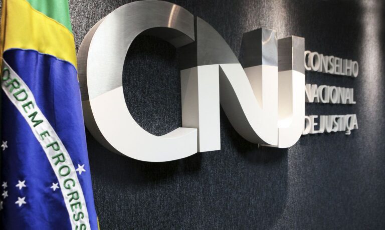 CNJ e Justiça paulista vão apurar conduta de desembargador; Ele desrespeitou guarda que pediu uso da máscara facial