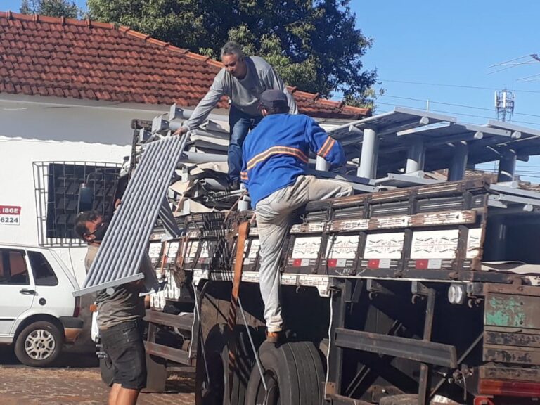 Prefeitura de Ituiutaba anuncia a troca de 40 abrigos do transporte público