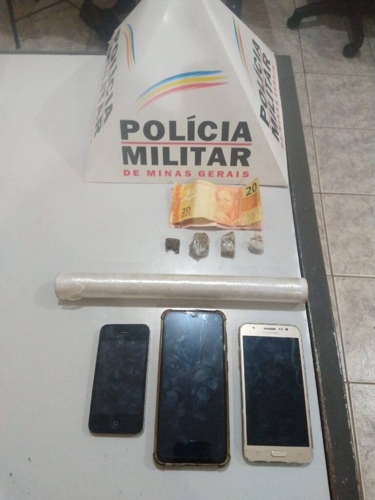 PMMG prende dois suspeitos de traficar drogas em Ituiutaba; a prisão ocorreu no Bairro Pirapitinga