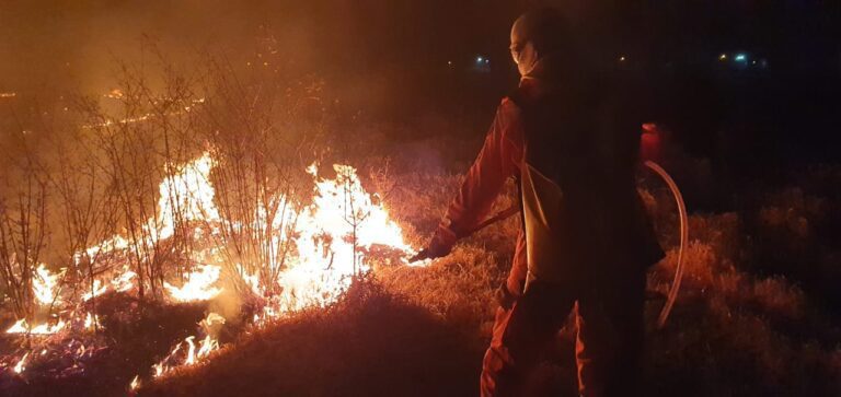 Mais um incêndio é combatido pelo CBMMG na madrugada desta sexta-feira (11/09) em Ituiutaba (MG)