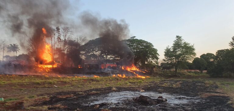 CBMMG combate incêndio no Distrito Industrial de Ituiutaba