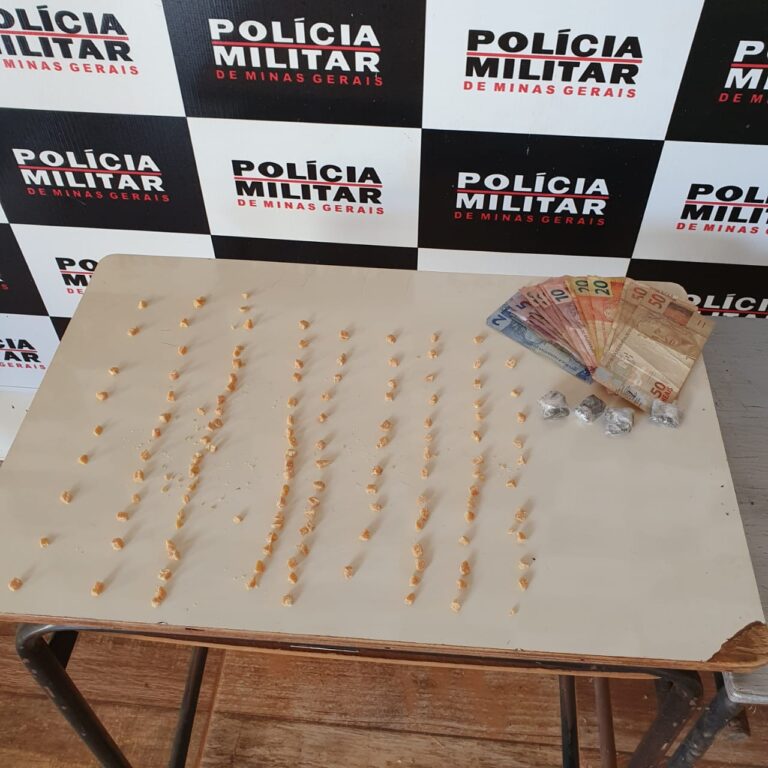 136 pedras de crack são apreendidas em Capinópolis (MG), um adolescente de 17 anos foi conduzido até a Depol