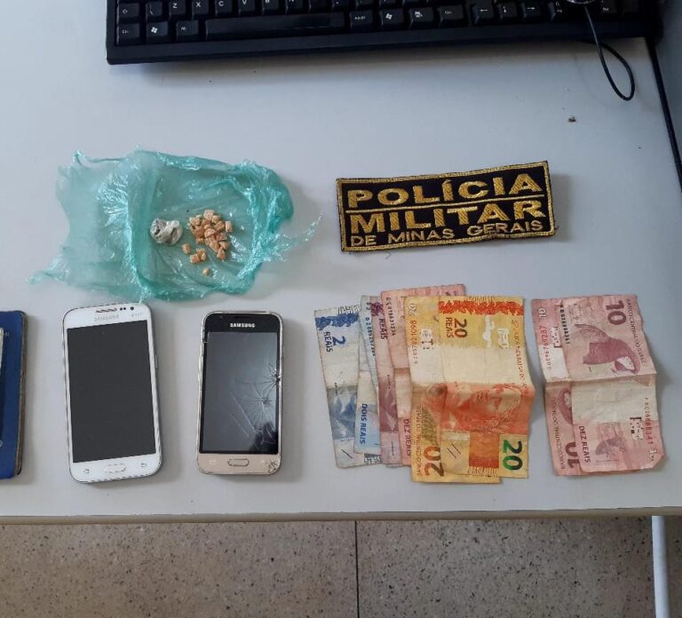 PMMG prende dois traficantes em boca de fumo no Bairro Pirapitinga