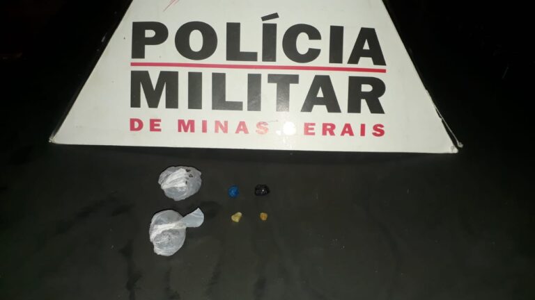 PMMG conduz adolescente de 16 anos por tráfico de drogas em Prata (MG)