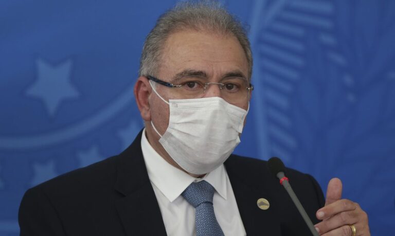Queiroga diz a governadores que vai ampliar ações contra a covid-19