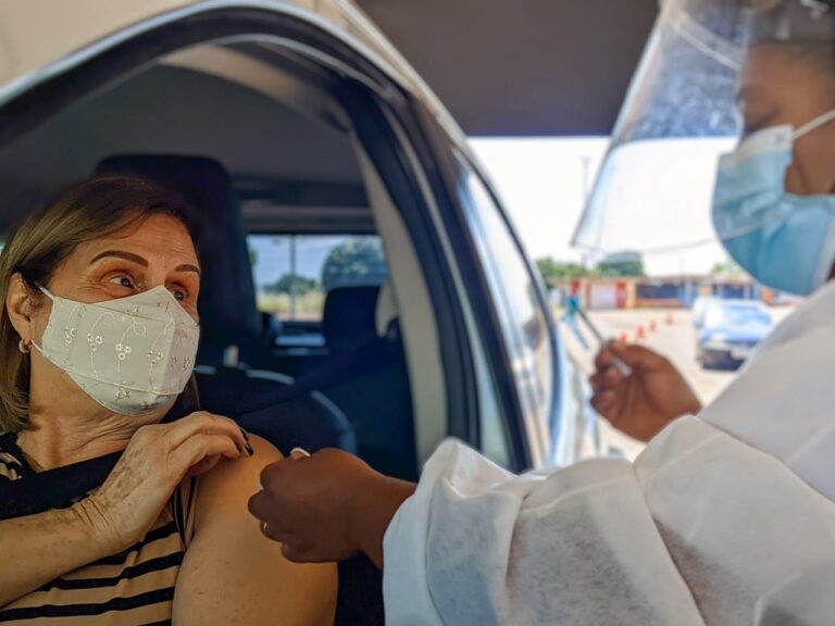 Covid-19: vacinação nesta quarta (14) será realizada em quatro pontos da cidade