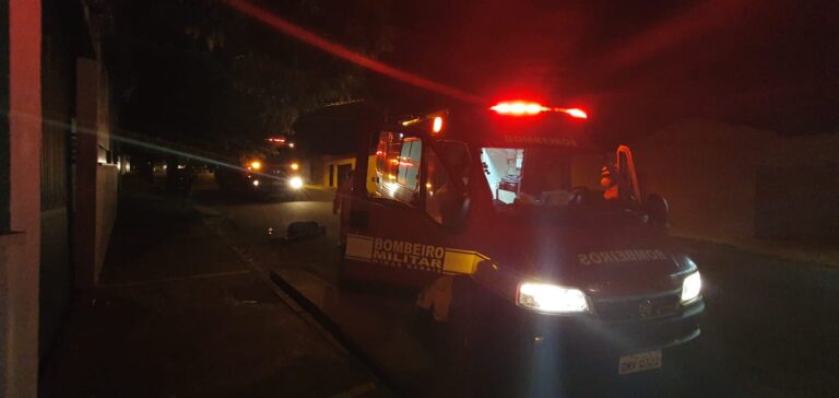 Embriagado, homem deita na rua e quase é atropelado em Ituiutaba