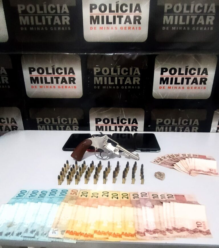 PMMG apreende arma de fogo, munições, dinheiro e maconha em Santa Vitória
