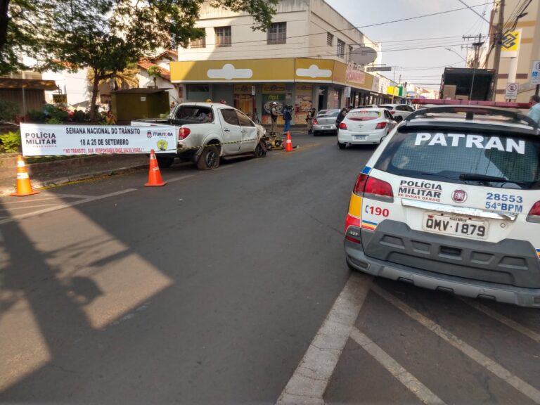 Autoridades realizaram blitz educativa em prol da Semana Nacional do Trânsito, em Ituiutaba