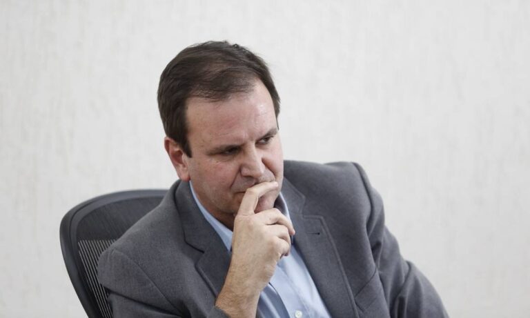 Eduardo Paes cogita “proibir o litrão de cerveja” para quem não se vacinou no Rio