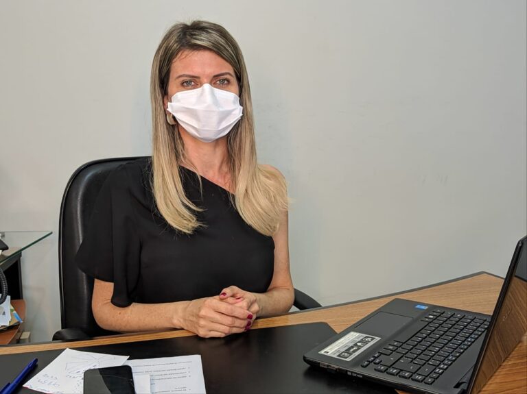 Após fake news, Sandra Barbosa desmente site sobre saída em mensagem aos servidores da Saúde