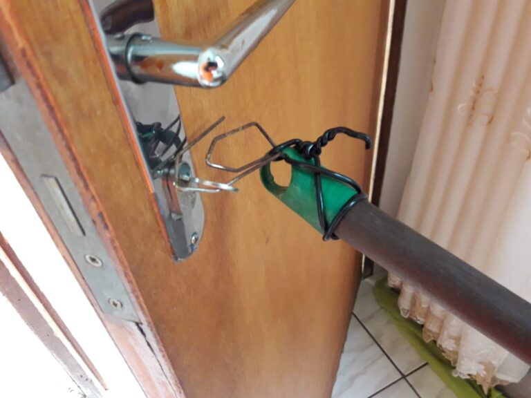 Em Ituiutaba mãe leva susto com porta trancada pelo próprio bebê