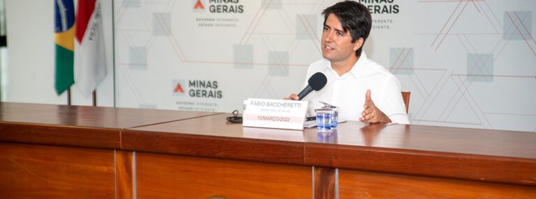 Governo decide facultar uso de mascara facial à partir de sábado em MG