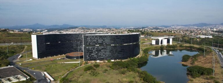 Servidores estaduais recebem reajuste retroativo junto com o salário nesta terça-feira (7/6)
