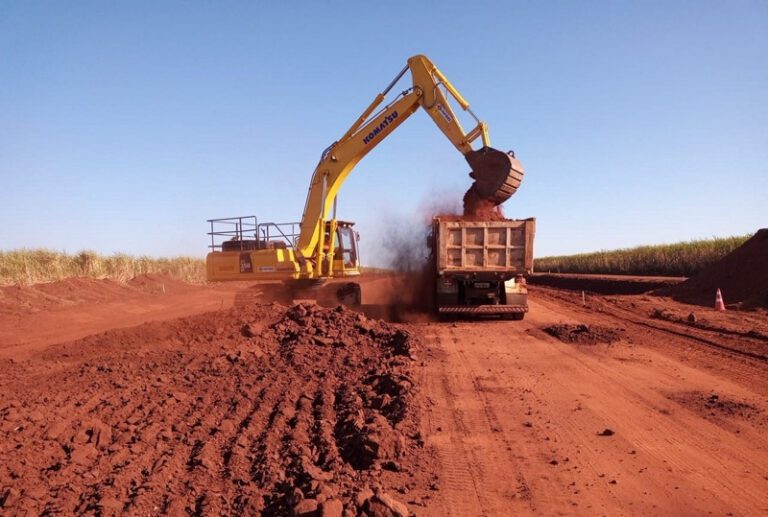 Iniciadas as obras de pavimentação da ligação entre Limeira do Oeste e Chaveslândia, no Triângulo
