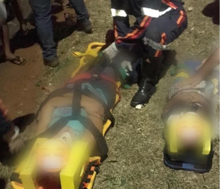 Motociclista atropela mãe e filho no Bairro Canaã e foge sem prestar socorro