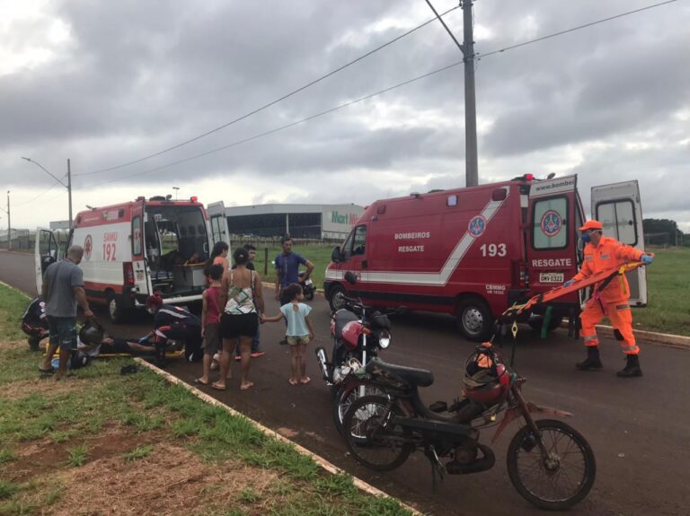 Motociclistas ficam feridos no Bairro Natal durante acidente de trânsito