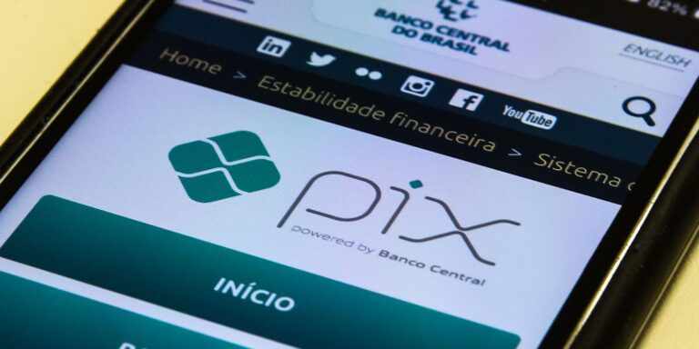 Bancos deixarão de operar transferências por DOC e TEC até fevereiro de 2024