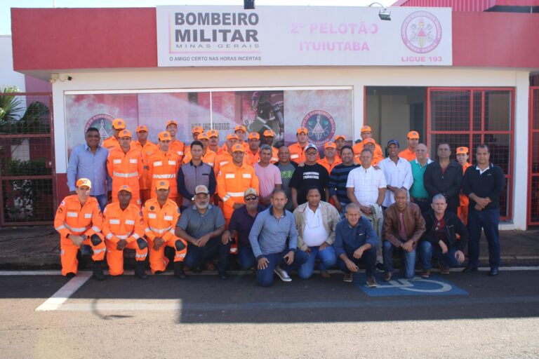 CBMMG comemora em Ituiutaba o dia do Bombeiro Veterano