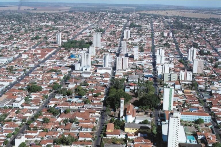 Aniversário de Ituiutaba pode voltar a ser feriado municipal