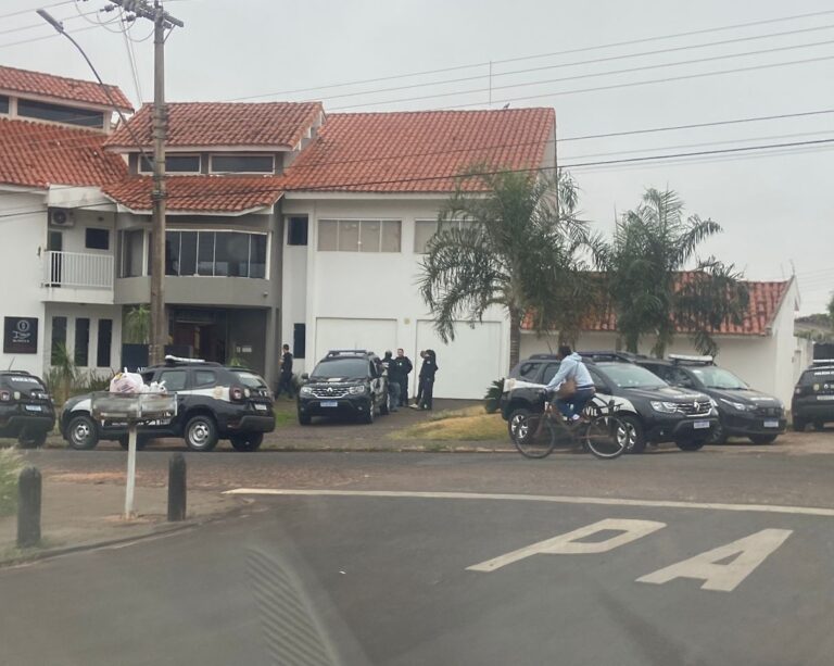 PCMG realiza operação em Ituiutaba para tentar prender advogado por suspeita de golpe