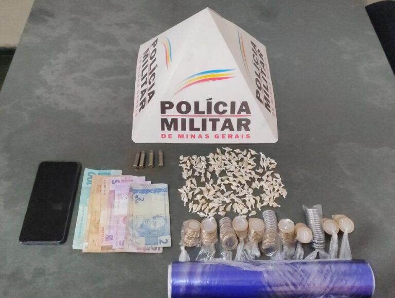 Mulher é presa em Prata (MG) por venda de drogas