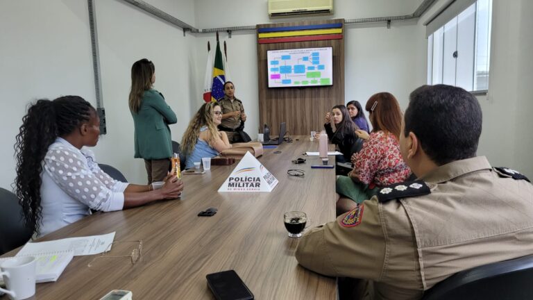 54º BPM realiza reunião com Comissão de Enfrentamento à Violência Doméstica, em Ituiutaba