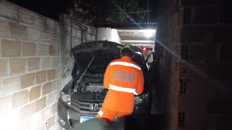 Condutor é resgatado no Bairro Satélite Andradina após bater carro dentro de garagem