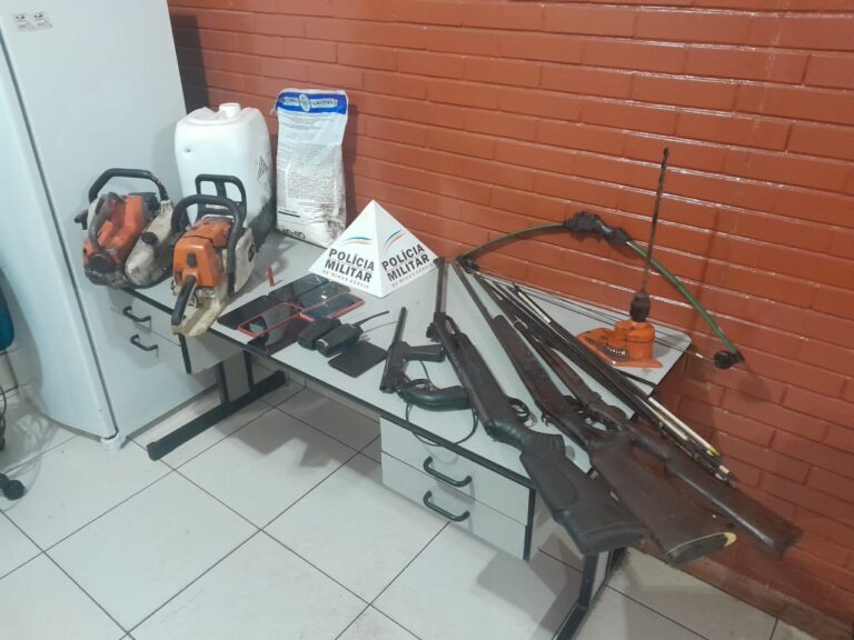 PM prende cinco assaltantes e recupera material roubado na zona rural de Prata