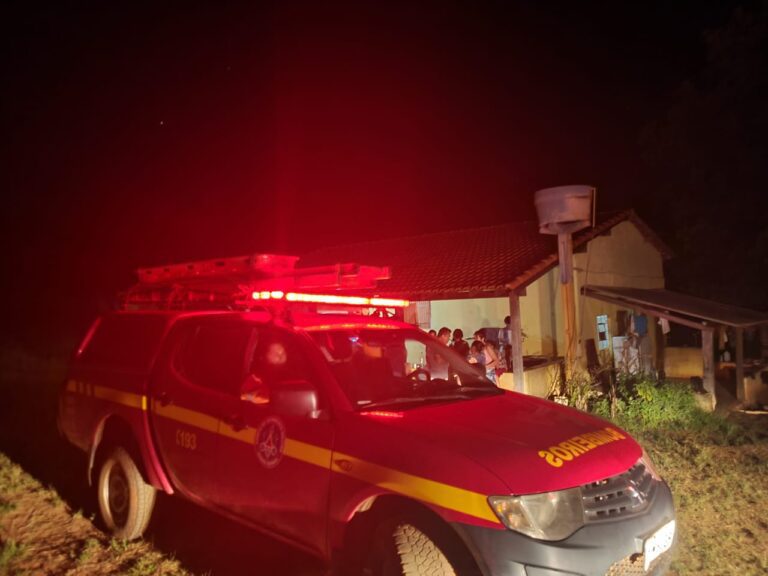 Homem morre ao cair de penhasco na zona rural de Prata (MG); CBMMG é acionado para resgatar corpo