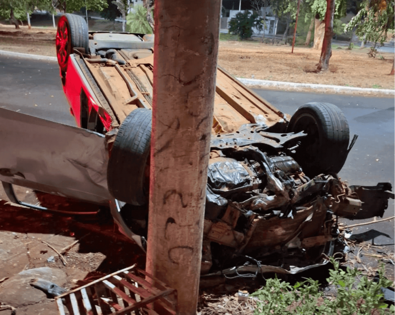 Bombeiros de Ituiutaba atendem acidente de trânsito com quatro vítimas