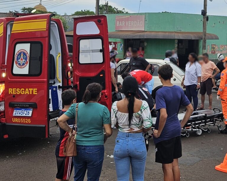 Colisão entre moto e carro na Avenida 31 movimenta bombeiros e polícia em Ituiutaba