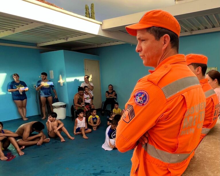 CBMMG promove ação educativa em Ituiutaba após morte de criança por afogamento