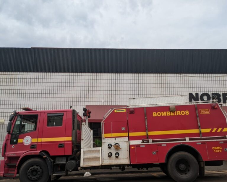 Incêndio atinge restaurante em Ituiutaba