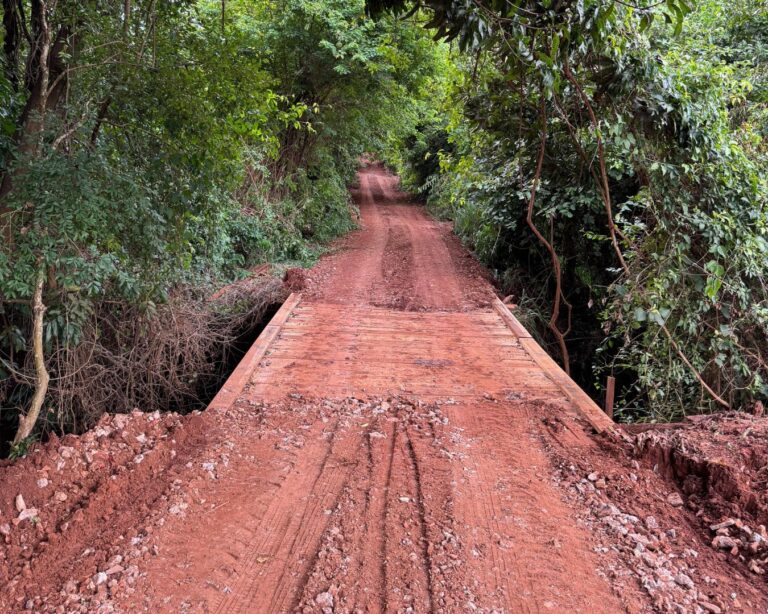 Nova ponte sobre o Córrego do Carmo é entregue em Ituiutaba