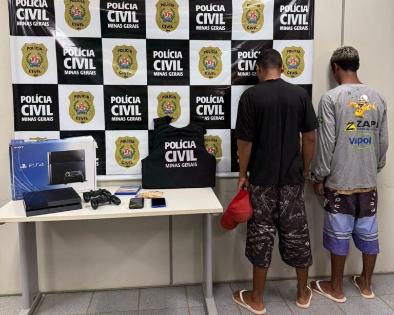 PC de Uberlândia prende dois jovens por comprar Playstation PS4 sem pagar e tentar vender na internet