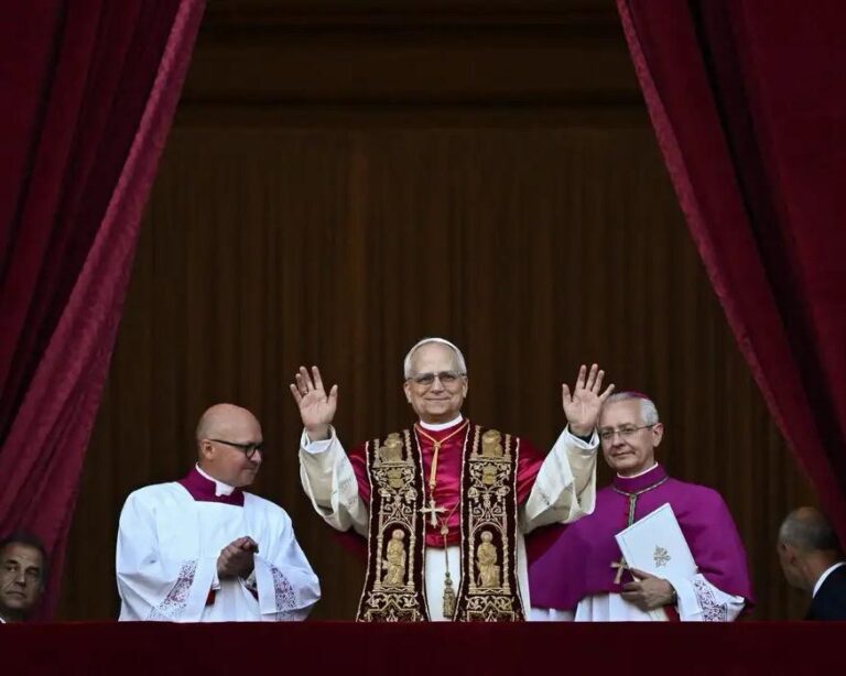 Papa Leão XIV defende imprensa ética e comunicação com compromisso humano