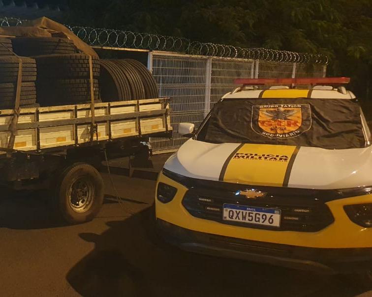 Homem é preso com carga de pneus avaliada em R$ 40 mil na MGC-49, em Tupaciguara no Triângulo Mineiro