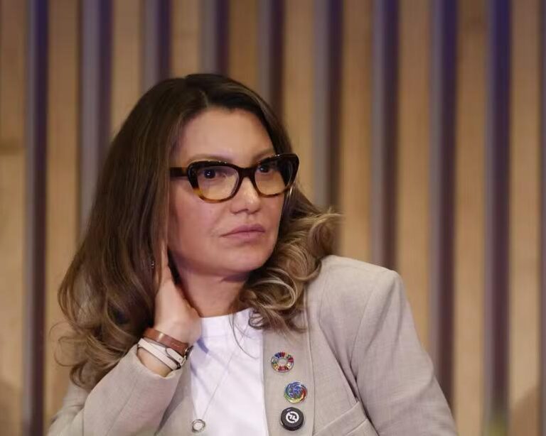 Viagens de Janja entram na mira da justiça e governo tem 20 dias para se manifestar