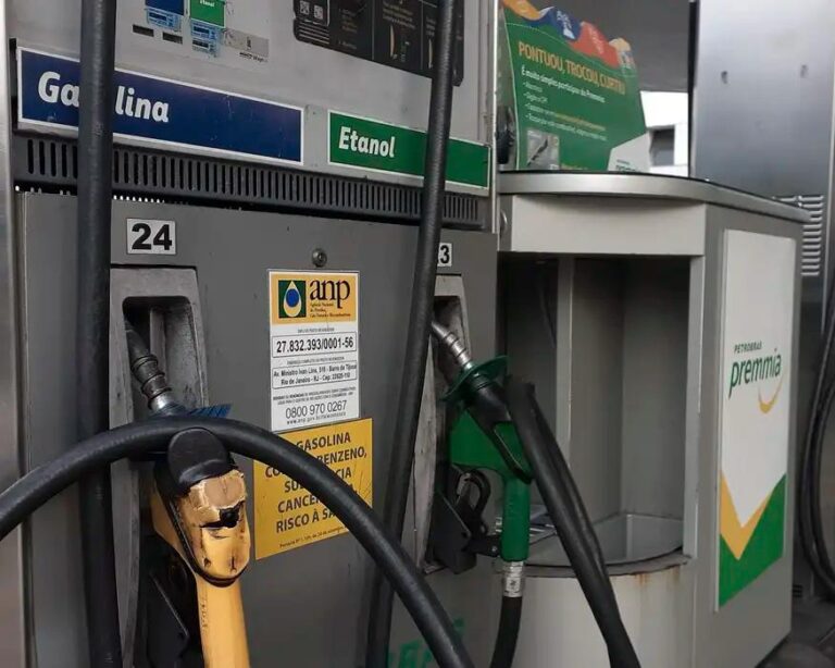 Preço da gasolina tem nova redução nas distribuidoras, anuncia Petrobras