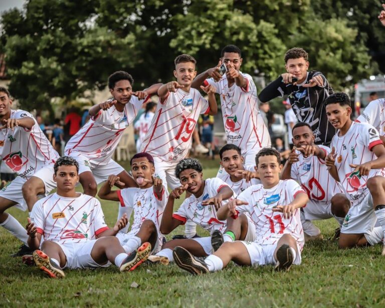 Ituiutaba bate Estrela do Sul e é campeã regional da Taça das Favelas Sub-17