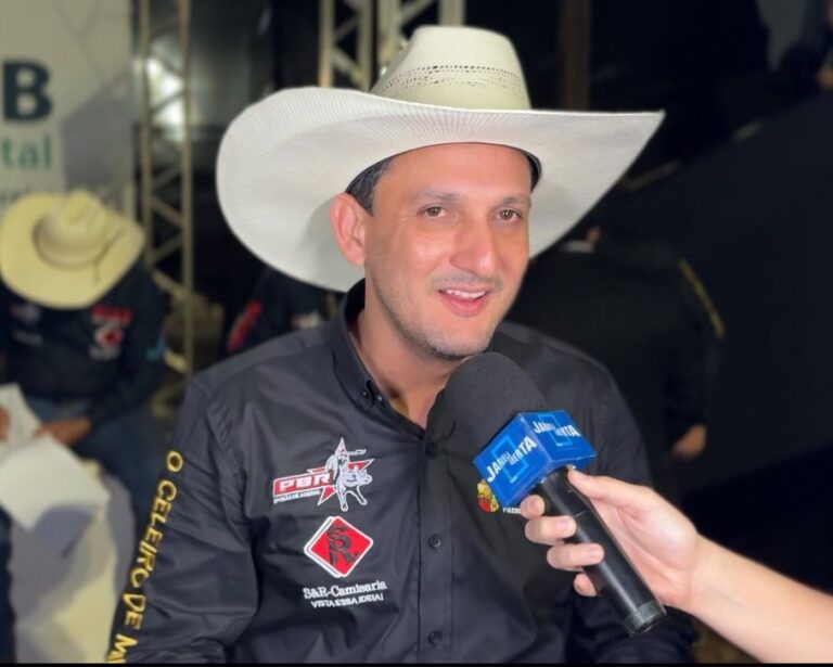 Prefeito de Capinópolis anuncia cerca de R$ 15 milhões em investimentos no município, durante abertura da Expocap 2025