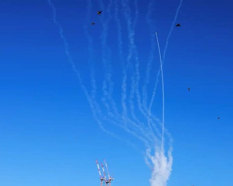 Cessar-fogo entre Irã e Israel expõe disputa de versões e mantém clima de tensão no Oriente Médio