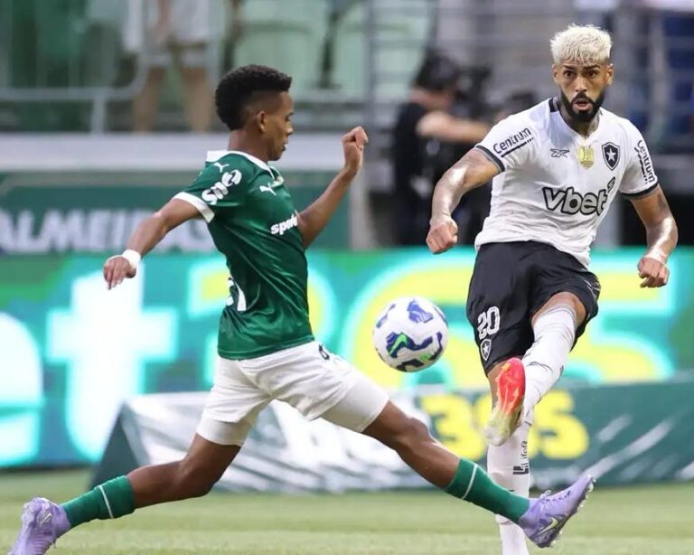 Palmeiras vence Botafogo e avança às quartas de final da Copa do Mundo de Clubes