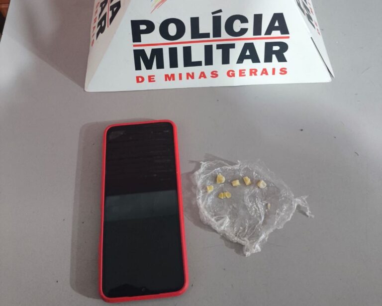 Adolescente é apreendido por tráfico de drogas pela PMMG no bairro Natal, em Ituiutaba