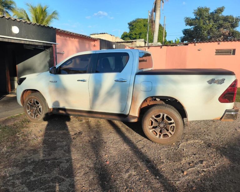 Caminhonete furtada em Uberaba é recuperada pela PCMG em motel de Ituiutaba