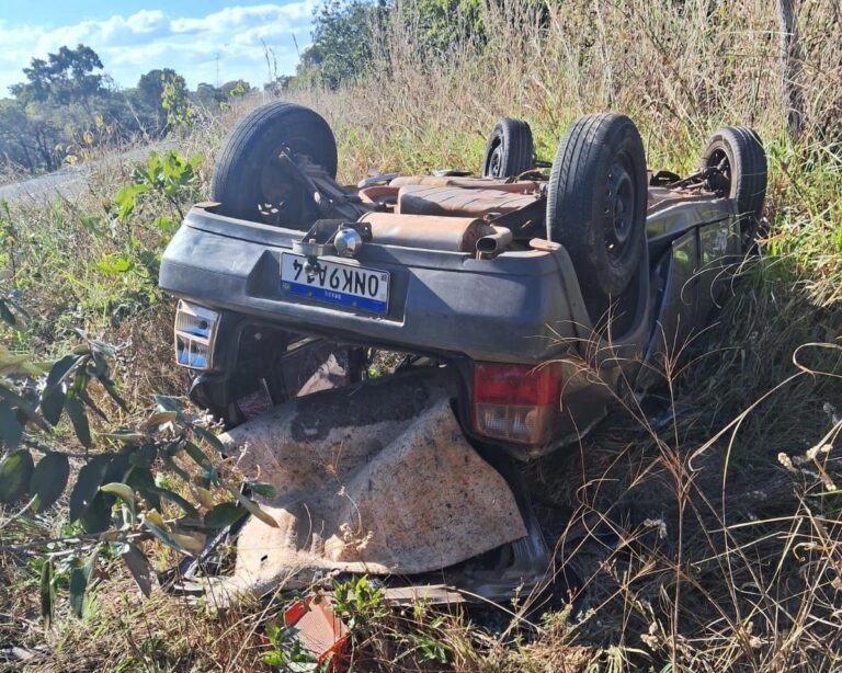 Motorista morre em capotamento na MG-413, em Araguari