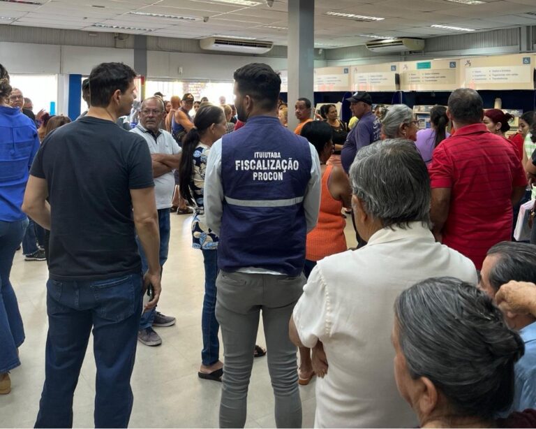 Mercantil do Brasil é autuado pelo Procon de Ituiutaba por falta de estrutura