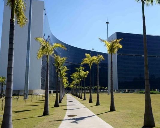 Governo de Minas sanciona leis que autorizam federalização da Codemig e Codemge