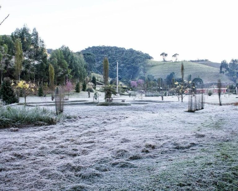 Frente fria se aproxima e promete derrubar as temperaturas em Minas Gerais
